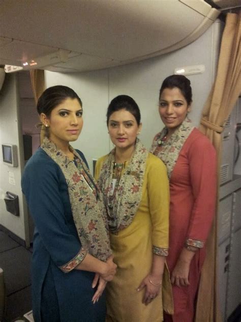 Pin By Cabin Crew Uniform On Pakistan International Airlines パキスタン国際