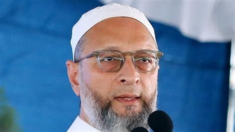 Asaduddin Owaisi Reacts To Delhi Cop Kicking Muslims On Street It