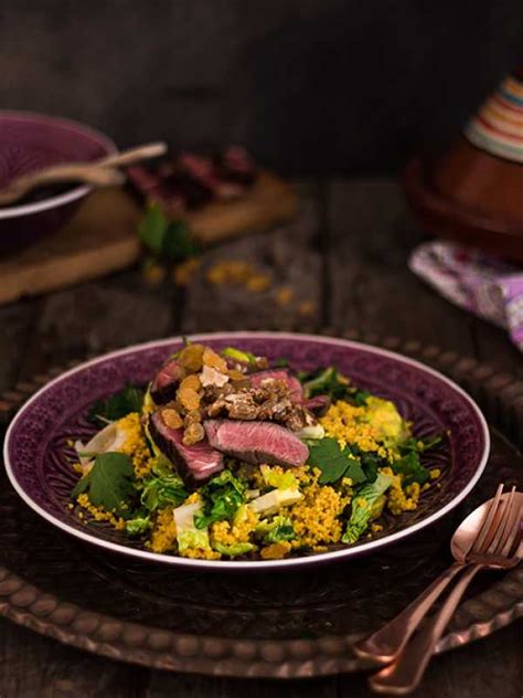 Couscous Salat Mit Rindfleischstreifen Und Rosinen Walnuss Crunch