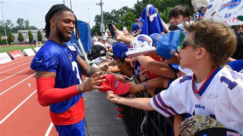 Damar Hamlin Returns To Practice With The Bills