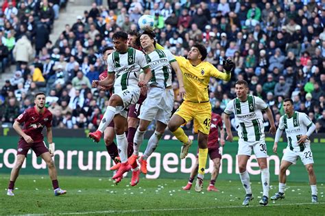 Gladbach: Talente im Profi-Training - Iaia Manco Danfa dabei