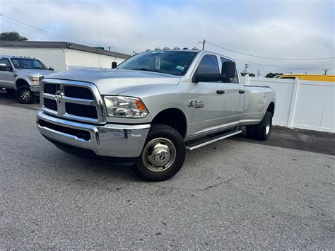 Ocala's Official Word of Mouth | 2018 RAM 3500 Dually 4x4 – Silver