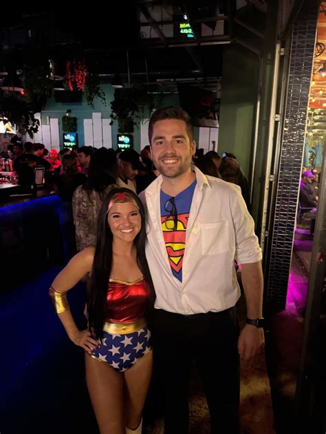 Wonder Woman & Superman ️💙 | Superhero couples costumes, Superhero
