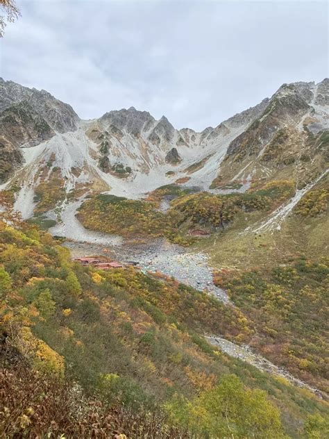 紅葉真っ盛りの涸沢カール🍁からの屏風の耳・屏風の頭 ほのぱぱさんの槍ヶ岳・穂高岳・上高地の活動データ Yamap ヤマップ