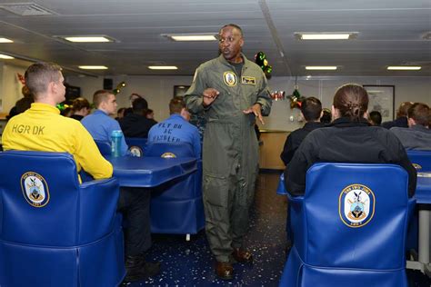 Capt Dana Gordon Commanding Officer Of The Wasp Class Nara Dvids