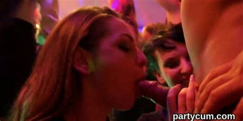 Sexy Teenies Get Totally Wild And Nude At Hardcore Party Tnaflix