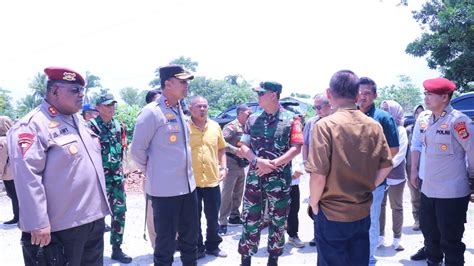 Kapolres Tulang Bawang Bersama Forkopimda Tinjau Langsung Sejumlah Tps