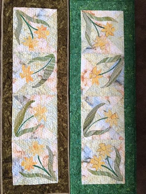 Daffodil Dreams Table Runner Pdf Pattern From Quilt Doodle Etsy Easter Table Runners