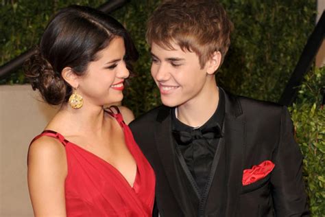 Justin Bieber And Selena Gomez Caught Holding Hands At Oscars Party