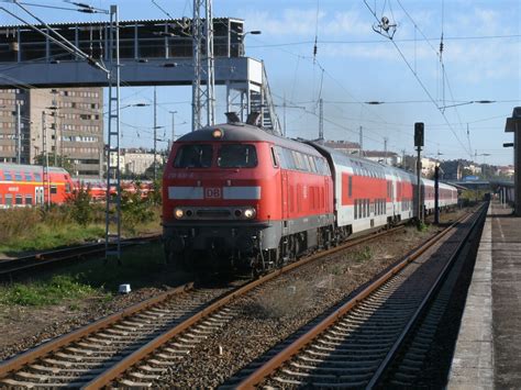 218 831 mit dem Leerpark nach Berlin Warschauer Straße am 01 Oktober