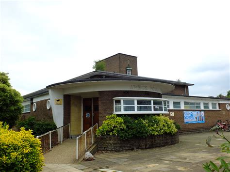 Deco Pool Part Of Bowes Road Library And Arnos Pool Librar Flickr