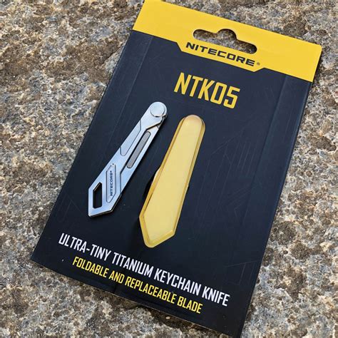 Nitecore NTK05 EDC Ultra Tiny Titanium Keychain Knife Cutter