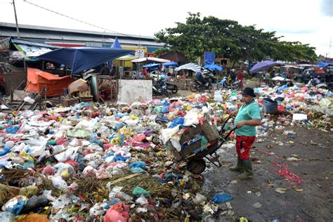 Krisis Sampah Pekanbaru Antara Foto