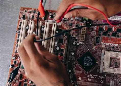 Relationship Between Through Hole Vs Smd PCB PCBA Manufacturer