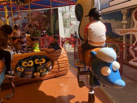 Photos Video Jessie S Critter Carousel Makes Its Big Debut At Disney