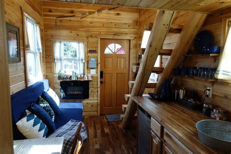 Tiny Log Cabin On Wheels is Available for Rent In Portland, Oregon