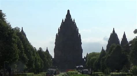 Wisata Candi Prambanan Kembali Dibuka Masuk Dengan Aplikasi Peduli