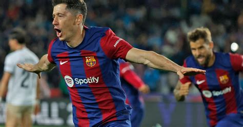 Nach Rückstand Hattrick Lewandowski schießt Barcelona zum Sieg