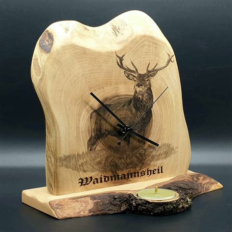 Ein geschenk für jäger hirsch mit funkuhr waidmannsheil