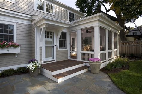 18 Gorgeous Wooden Porches For Fully Summer Enjoyment