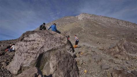 Batas Pendakian Gunung Merapi Sampai Pasar Bubrah Pendaki Wajib