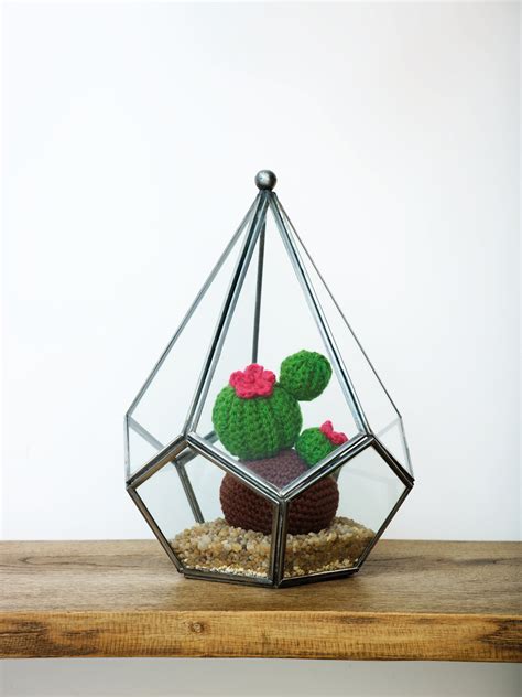 Pretty Crochet Succulents Patterns