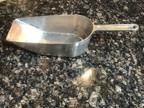 Aluminum Ice Scoop : Vintage Aluminum Candy ice or Feed Scoop . Sturdy ...