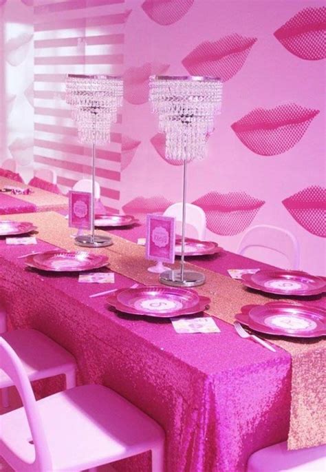 Centros de mesa decoración y adornos con Barbie para cumpleaños