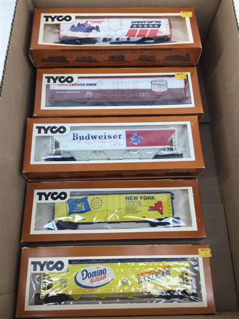 Lot 15 Vintage Tyco Ho Scale Train Cars