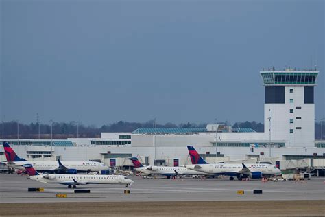 CVG ranked as worst airport for late-night flights, top 5 best for ...