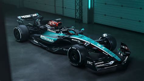 Mercedes to run Petronas livery in Singapore; Red Bull abandons