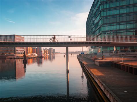 Mit Dem Zug Von Hamburg Nach Kopenhagen Pinguin Ecotrips Dein Portal