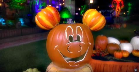 Disneyland Pumpkin DIY | POPSUGAR Smart Living