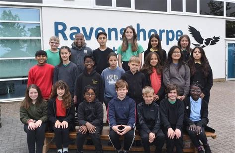 39724394 Ravensthorpe Primary School Year 6 Leavers 2 Y623 National