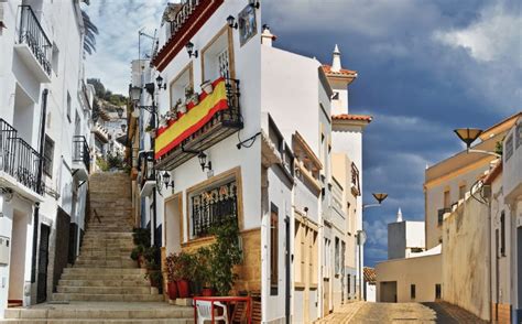 11 Cultural Differences Between Spain and Portugal