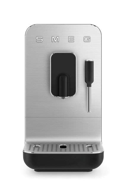 Кофемашина автоматическая Smeg - цена 89590 ₽ купить в интернет ...