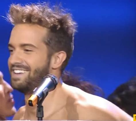 Pablo Alborán estrena vídeo con parejas gays CromosomaX