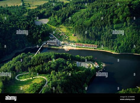 Wasserdamm In Zagorze Slaskie Fotos Und Bildmaterial In Hoher