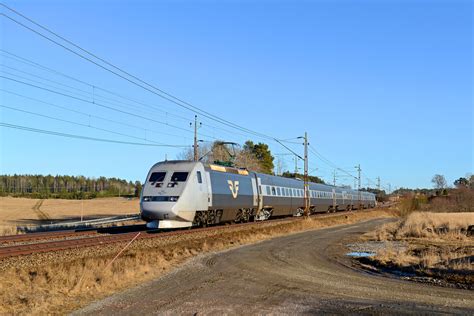 X2000 of SJ between Björnlunda and Stjärnhov