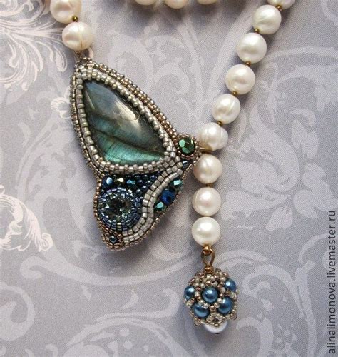 Жемчужные бусы с мотыльком Indian sapphire | Бисерные украшения ...