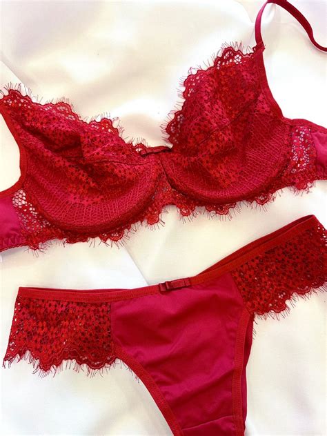 Conjunto Bela Vermelho Lingerie E Sexshop Descubra O Poder Da