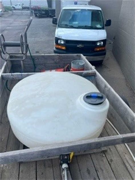 Trailer with 250 Gallon Water Tank Online Government Auctions of ...