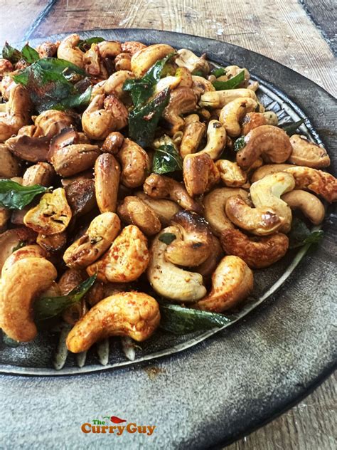 Sri Lankan Fried Cashews Spicy Cashews The Curry Guy