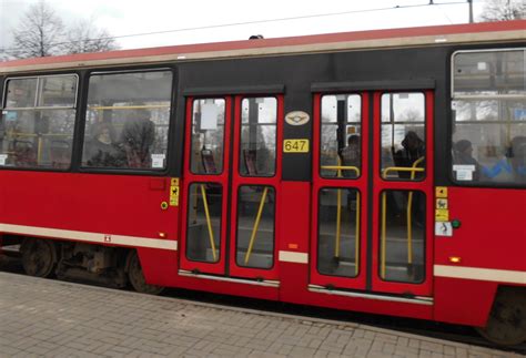 Nowy rozkład jazdy ZTM oraz obostrzenia w autobusach i tramwajach