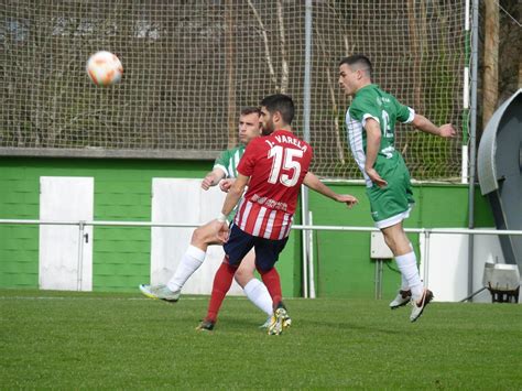 Un gol de Raúl Paz da tres puntos al Alondras en Somozas Todo el