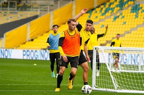 Fc Nantes Deux Petits Nouveaux Dans Le Groupe Pour Le D Placement