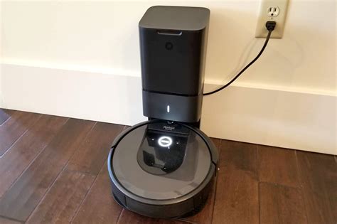 Irobots Roomba I7 Is So Smart It Empties Its Own Dirt Bin Techhive