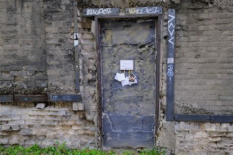 Wyj Tkowo Tajemnicze Drzwi W Centrum Poznania Wiemy Dok D Prowadz