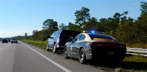 PATRULLA DE CARRETERAS DE FLORIDA EEUU PODRÁN INTERROGAR SOBRE