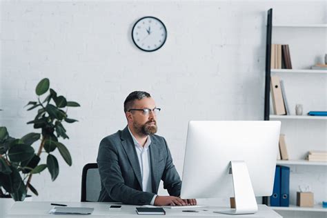 Driving Management Excellence: Streamline Your Operations - Super Dispatch